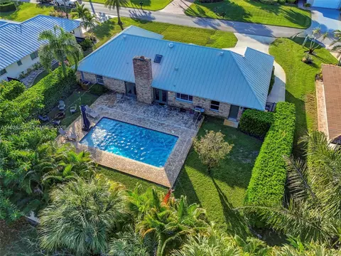 View/Area - 3804 SE Fairway E, Stuart, FL 34997 photo 7 of 9