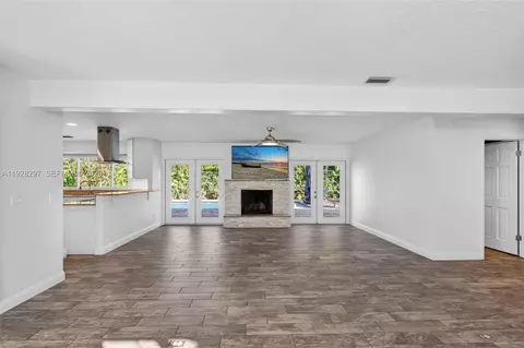 Living - 3804 SE Fairway E, Stuart, FL 34997 photo 3 of 3