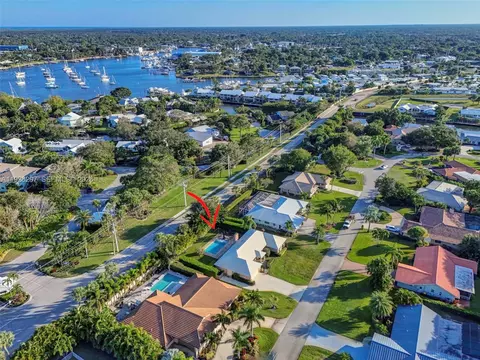 View/Area - 3804 SE Fairway E, Stuart, FL 34997 photo 9 of 9