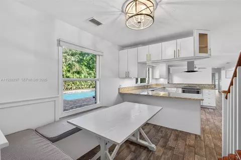 Kitchen - 3804 SE Fairway E, Stuart, FL 34997 photo 2 of 8