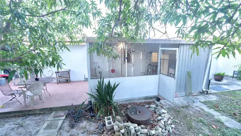 Exterior - 334 W 36th Ter, Hialeah, FL 33012 photo 3 of 6