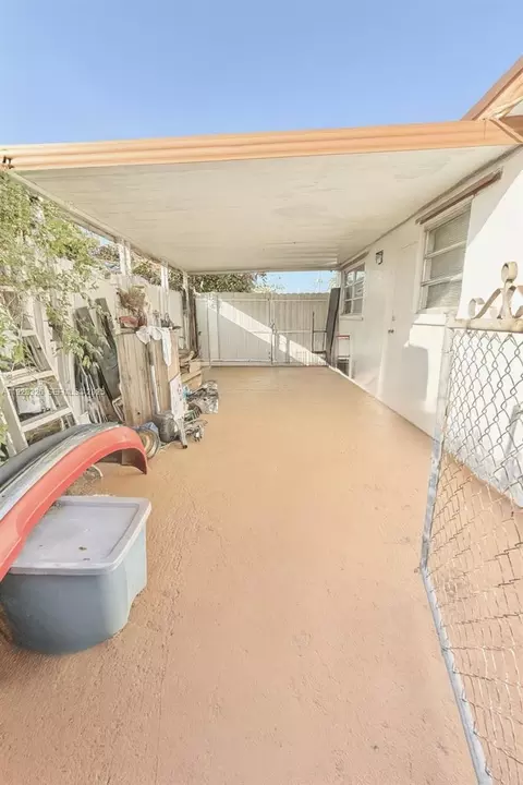 Exterior - 334 W 36th Ter, Hialeah, FL 33012 photo 1 of 6