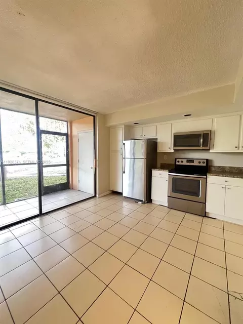 8600 SW 133rd Ave Rd #107, Miami, FL 33183