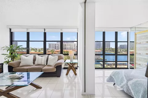 2017 S Ocean Dr #606, Hallandale Beach, FL 33009