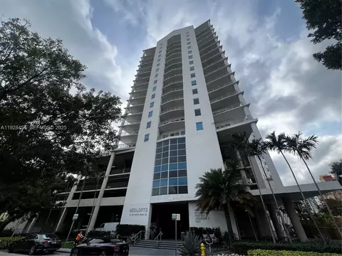 10 SW South River Dr #812, Miami, FL 33130