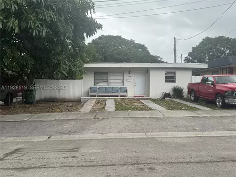 1032 SW 10th St, Miami, FL 33130