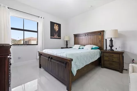 3522 W 86th Ter, Hialeah, FL 33018 photo 23