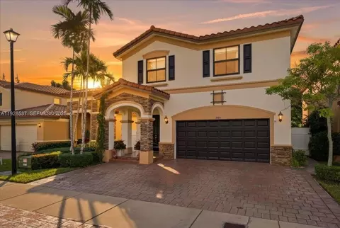 3522 W 86th Ter, Hialeah, FL 33018 photo 2