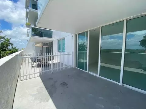 1861 NW S River Dr #702, Miami, FL 33125