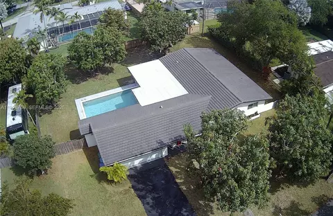 8265 SW 149th Dr, Palmetto Bay, FL 33158
