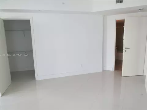 1300 Brickell Bay Dr #1110, Miami, FL 33131 photo 6