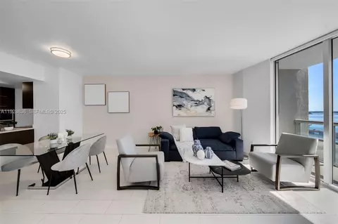 485 Brickell Ave #1709, Miami, FL 33131