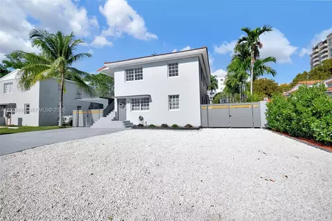 3711 SW 27th Ter, Miami, FL 33134