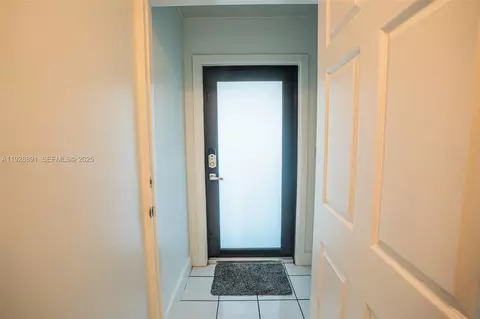 Entry Way - 895 W 80th Pl, Hialeah, FL 33014 photo 1 of 3