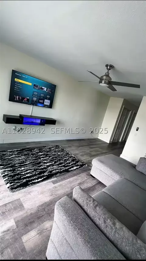 7904 West Dr #315, North Bay Village, FL 33141
