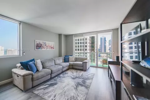 55 SE 6th St #2110, Miami, FL 33131