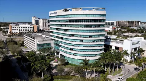 20900 NE 30 Th Ave, Aventura, FL 33180