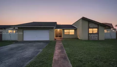 13312 NW 1st Ter, Miami, FL 33182