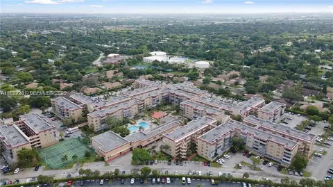 406 NW 68th Ave #317, Plantation, FL 33317