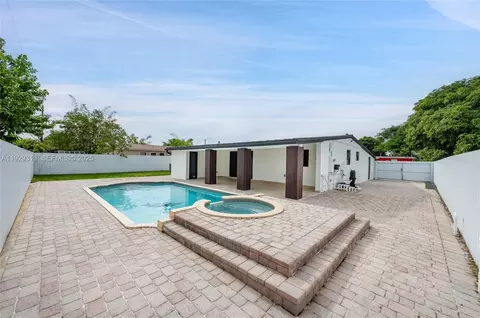 Undisclosed, Miami, FL 33165