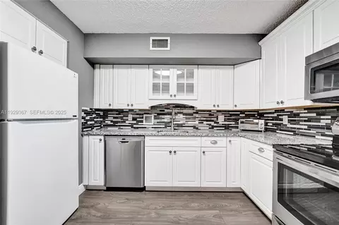 2818 N 46th Ave #K287, Hollywood, FL 33021