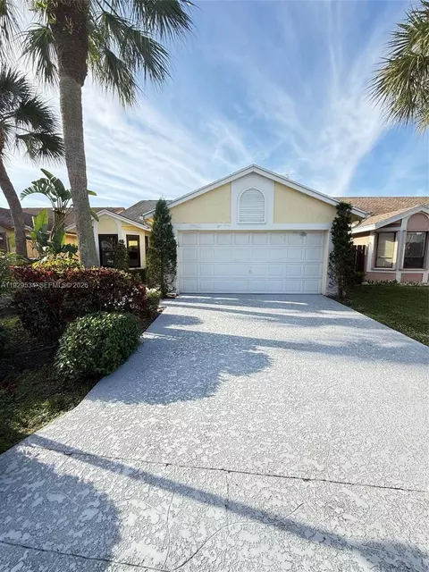 8582 Jared Way, Boca Raton, FL 33433