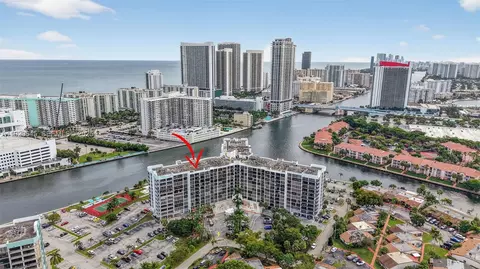 200 Leslie Dr #707, Hallandale Beach, FL 33009