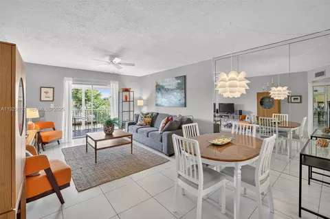 257 S Cypress Rd #436, Pompano Beach, FL 33060