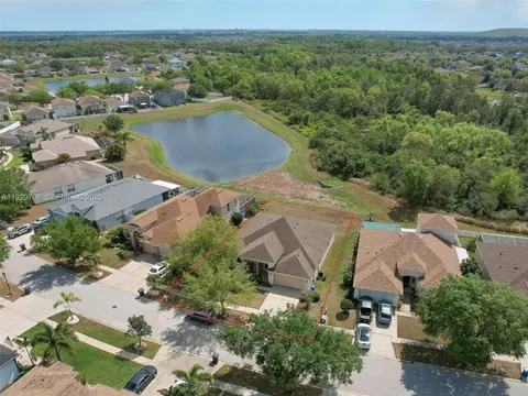 View/Area - 10907 Australian Pine Dr, Riverview, FL 33579 photo 6 of 8