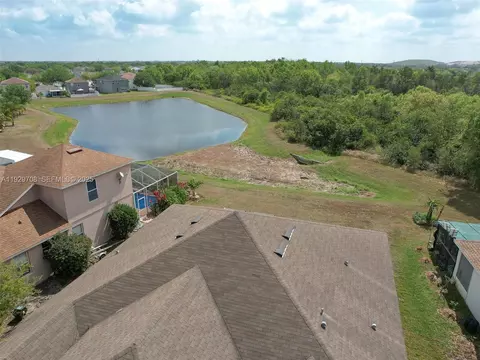 View/Area - 10907 Australian Pine Dr, Riverview, FL 33579 photo 2 of 8