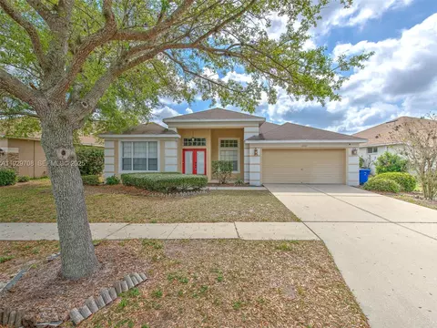 Exterior - 10907 Australian Pine Dr, Riverview, FL 33579 photo 2 of 5