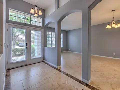 Entry Way - 10907 Australian Pine Dr, Riverview, FL 33579 photo 2 of 6