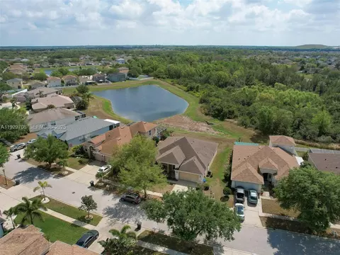 View/Area - 10907 Australian Pine Dr, Riverview, FL 33579 photo 7 of 8