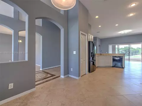 Entry Way - 10907 Australian Pine Dr, Riverview, FL 33579 photo 5 of 6