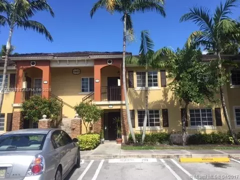 945 NE 33rd Ter #203, Homestead, FL 33033