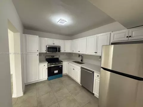 621 E 13th St, Hialeah, FL 33010 photo 15