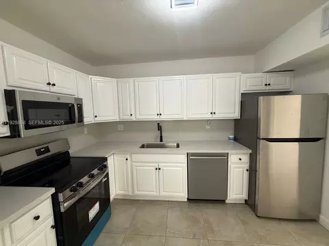 621 E 13th St, Hialeah, FL 33010 photo 16