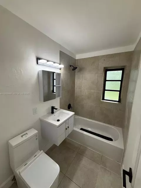 621 E 13th St, Hialeah, FL 33010 photo 18