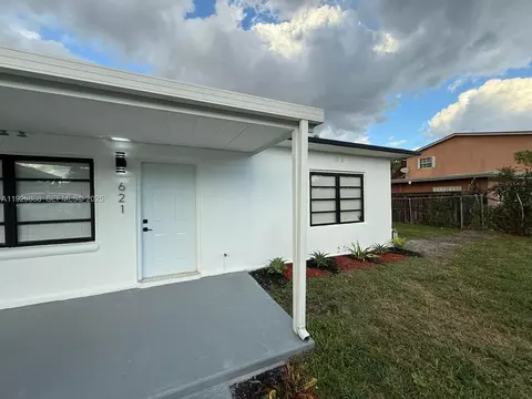 621 E 13th St, Hialeah, FL 33010 photo 9