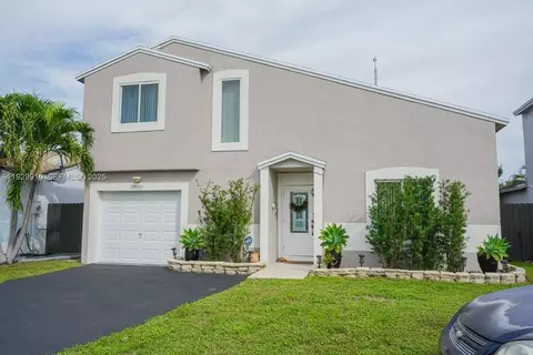 19907 NW 67th Ct, Hialeah, FL 33015