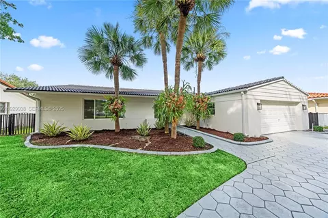 Other - 8451 Dundee Ter, Miami Lakes, FL 33016 photo 2 of 6