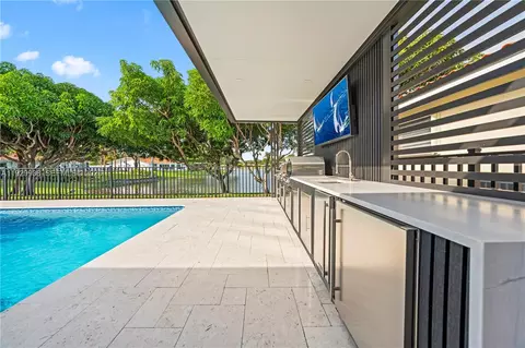 Other - 8451 Dundee Ter, Miami Lakes, FL 33016 photo 5 of 6