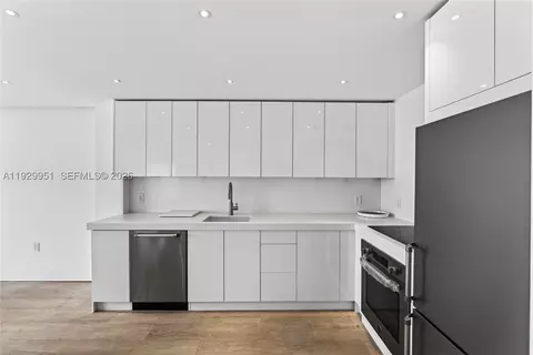 1800 Collins Ave #5E, Miami Beach, FL 33139