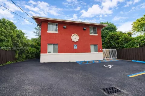 63 NW 17th Pl #6, Miami, FL 33125