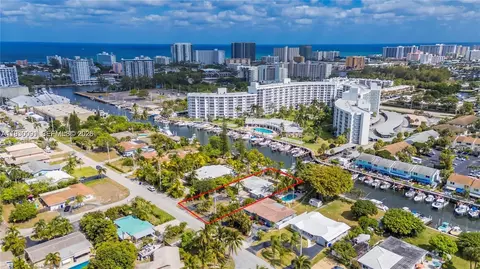 2740 NE 16th St, Pompano Beach, FL 33062