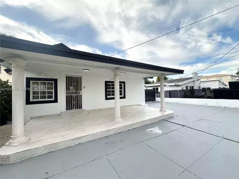 248 SW 18th Ct, Miami, FL 33135