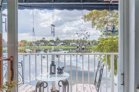 6900 NW 173rd Dr #1108, Hialeah, FL 33015