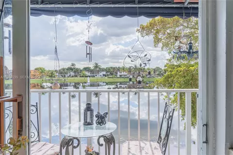 6900 NW 173rd Dr #1108, Hialeah, FL 33015
