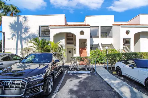 3553 Magellan Cir #317-1, Aventura, FL 33180