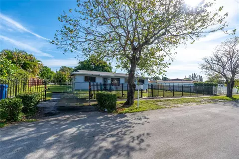 17715 NW 55th Ave, Miami Gardens, FL 33055